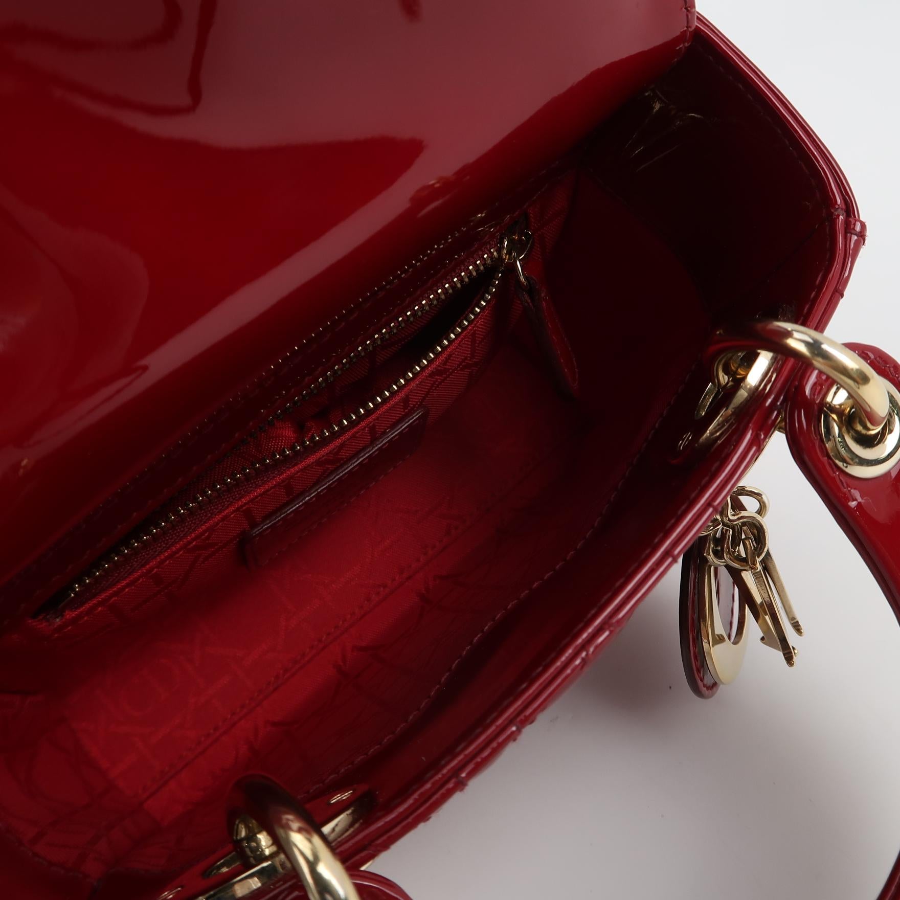 Lady Dior Patent leather Logo