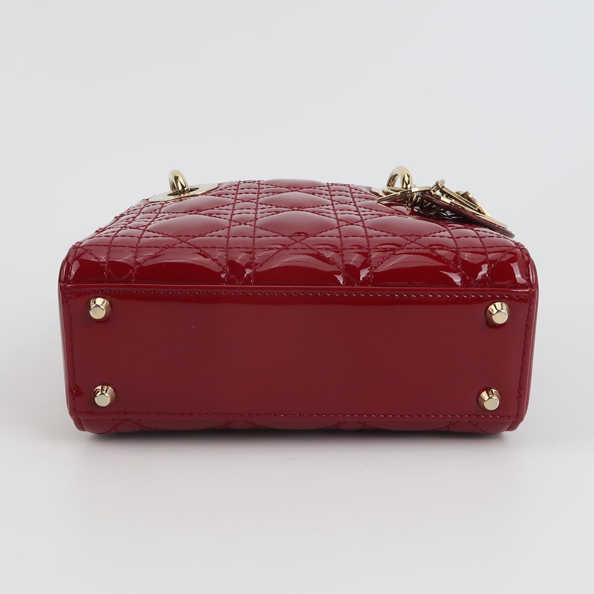 Lady Dior Patent leather Logo