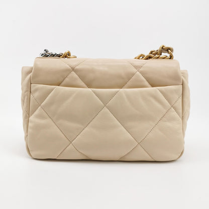 19Bag Small Lambskin quilted CC turn-lock
