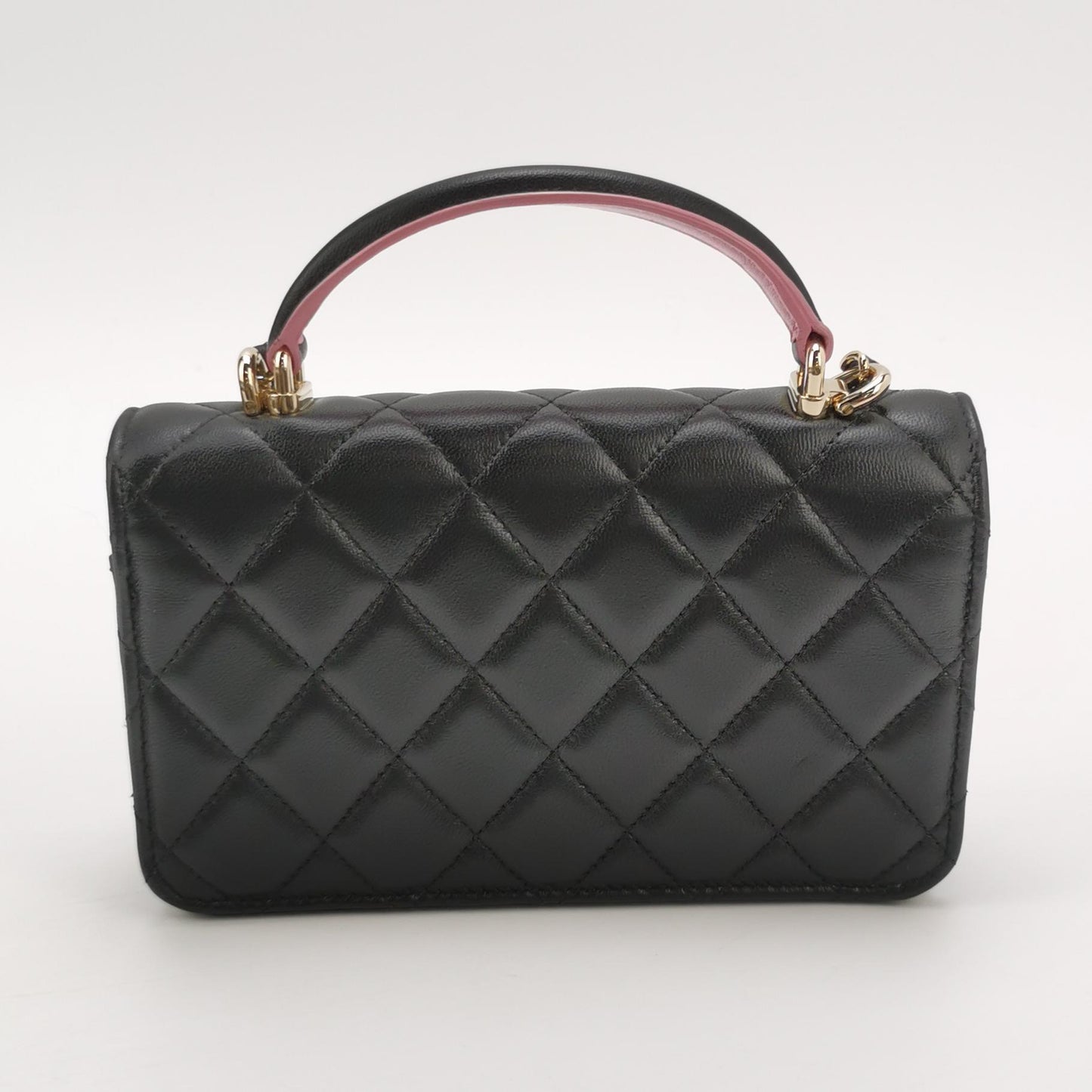 Flap Bag Lambskin quilted CC turn-lock Logo