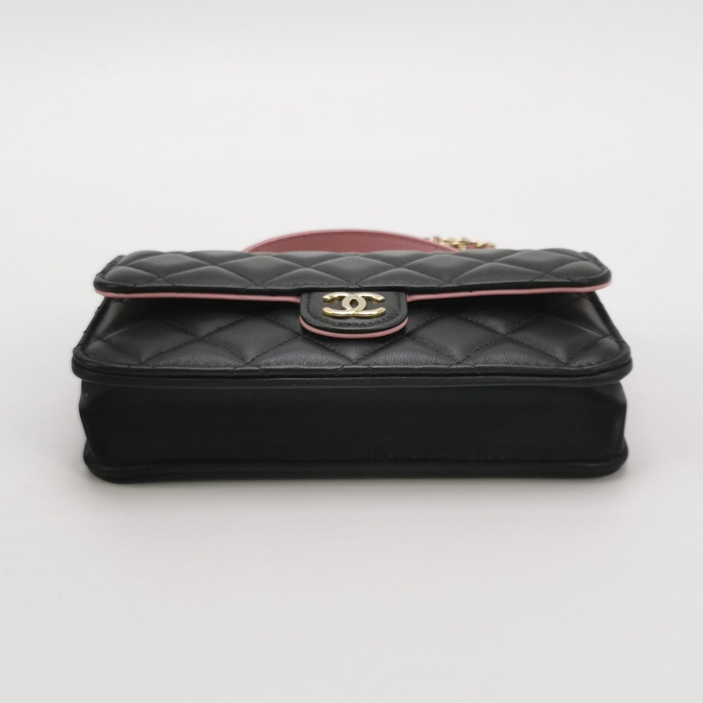 Flap Bag Lambskin quilted CC turn-lock Logo