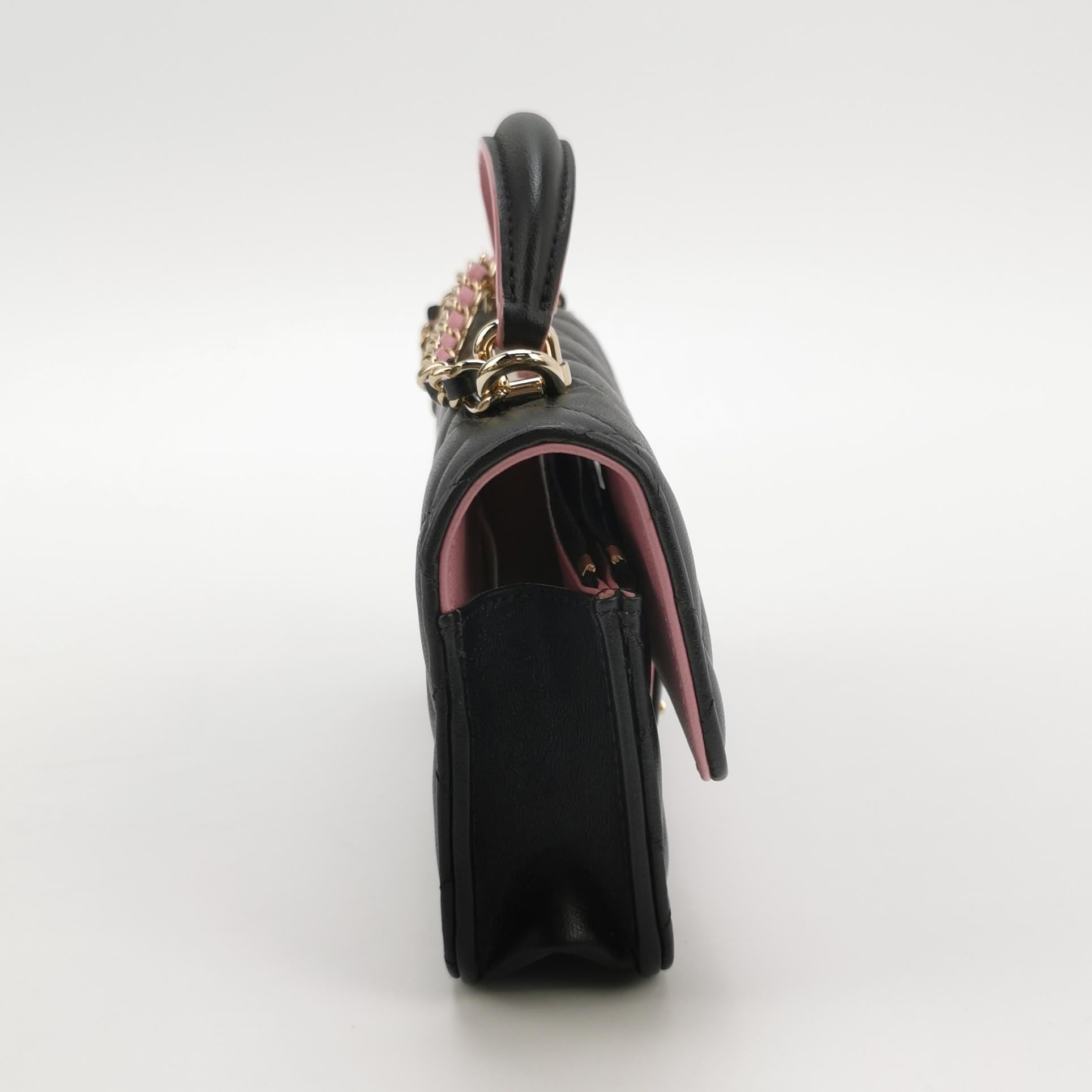 Flap Bag Lambskin quilted CC turn-lock Logo