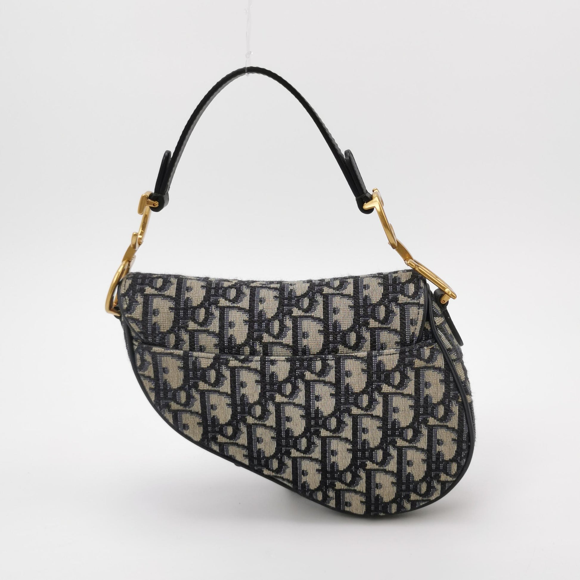 Saddle Canvas Oblique