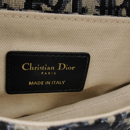 Saddle Canvas Oblique