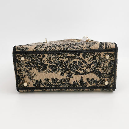 Lady Dior Medium Canvas Logo