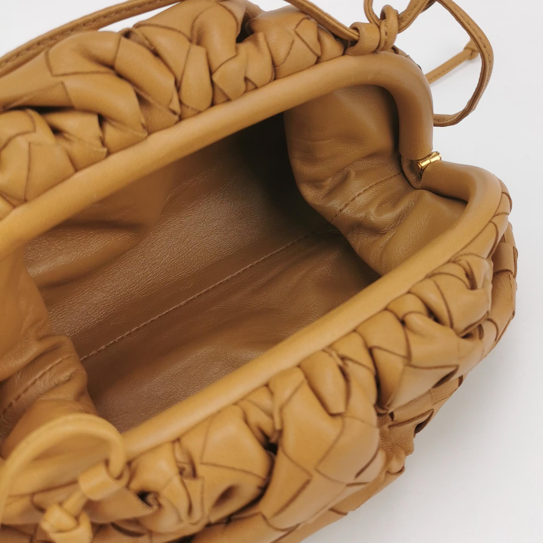 Pouch Lambskin Intrecciato