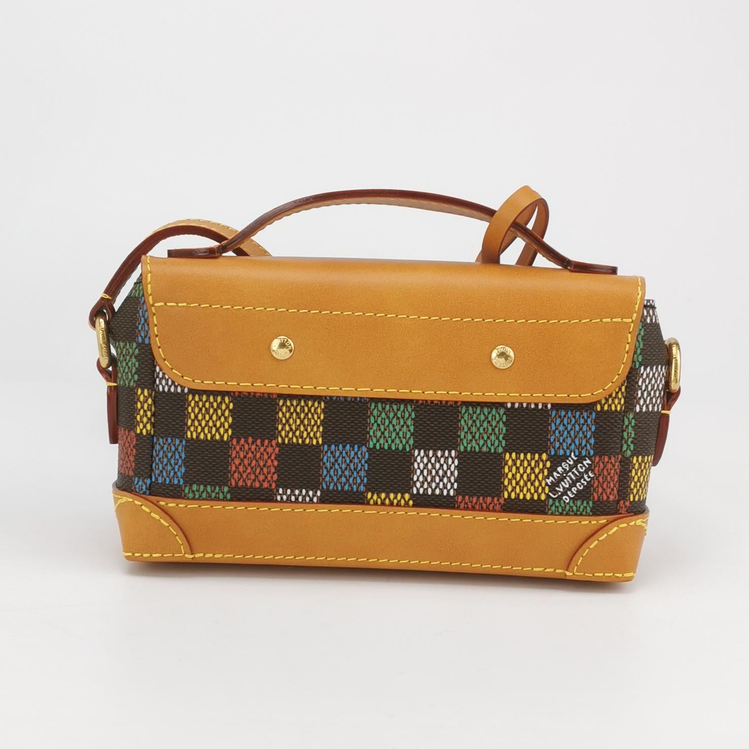 Steamer East West Logo