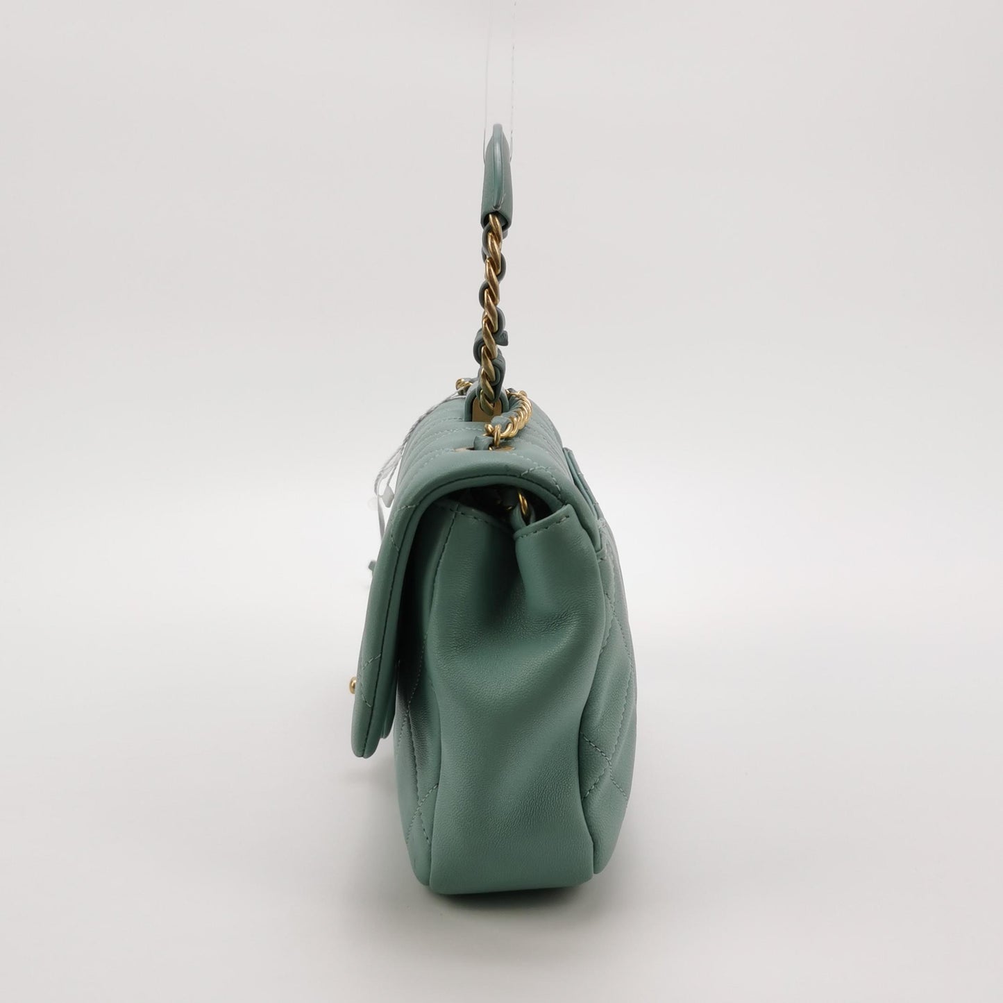 Circular Handle Lambskin quilted CC turn-lock