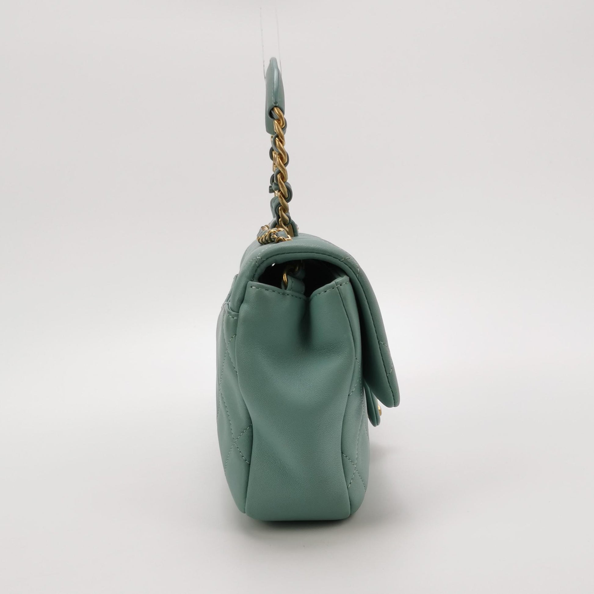 Circular Handle Lambskin quilted CC turn-lock