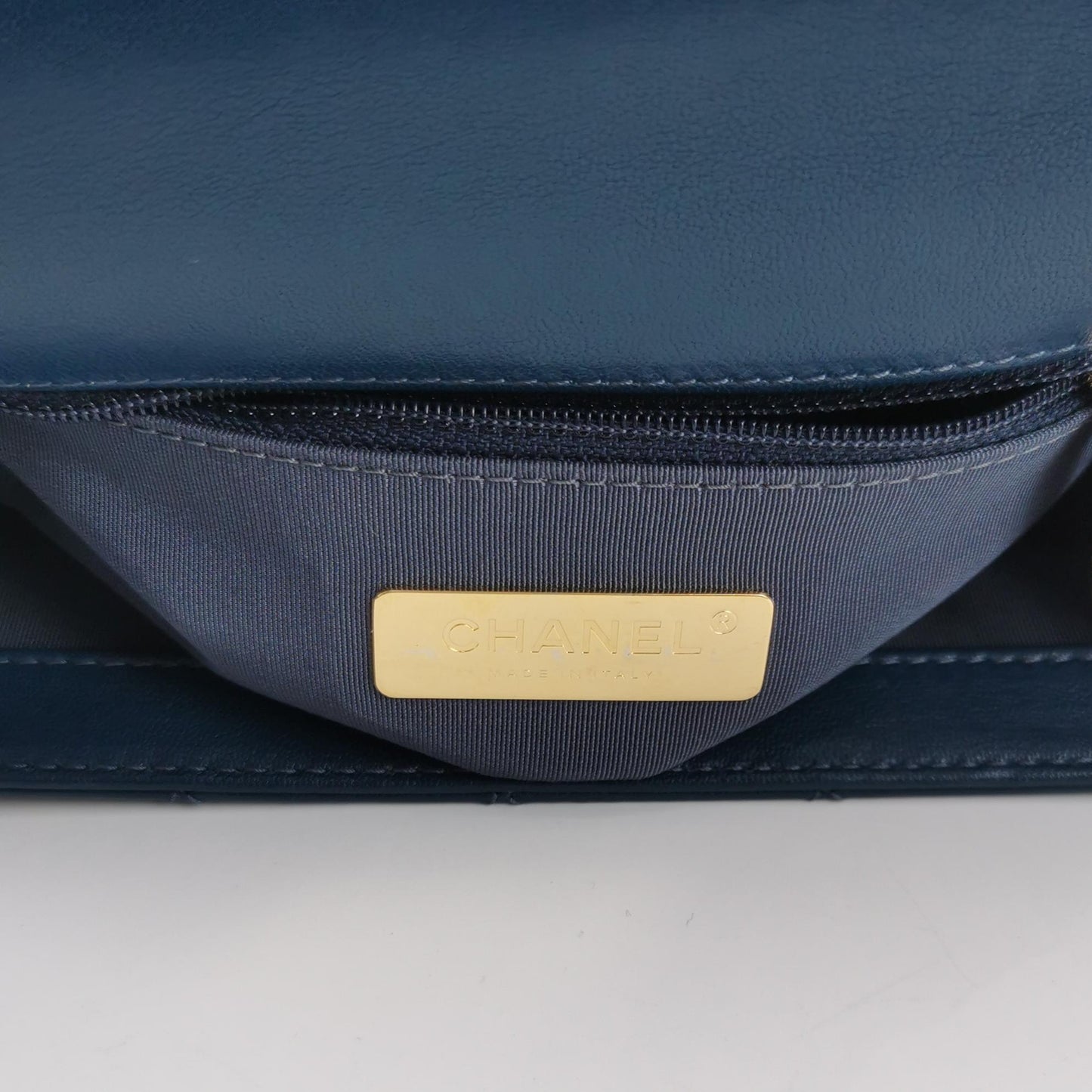 19Bag Small Lambskin quilted CC turn-lock