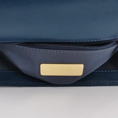 19Bag Small Lambskin quilted CC turn-lock