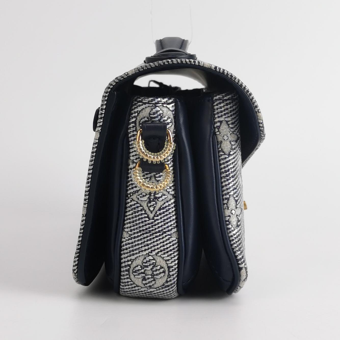 Pochette Metis East West Canvas