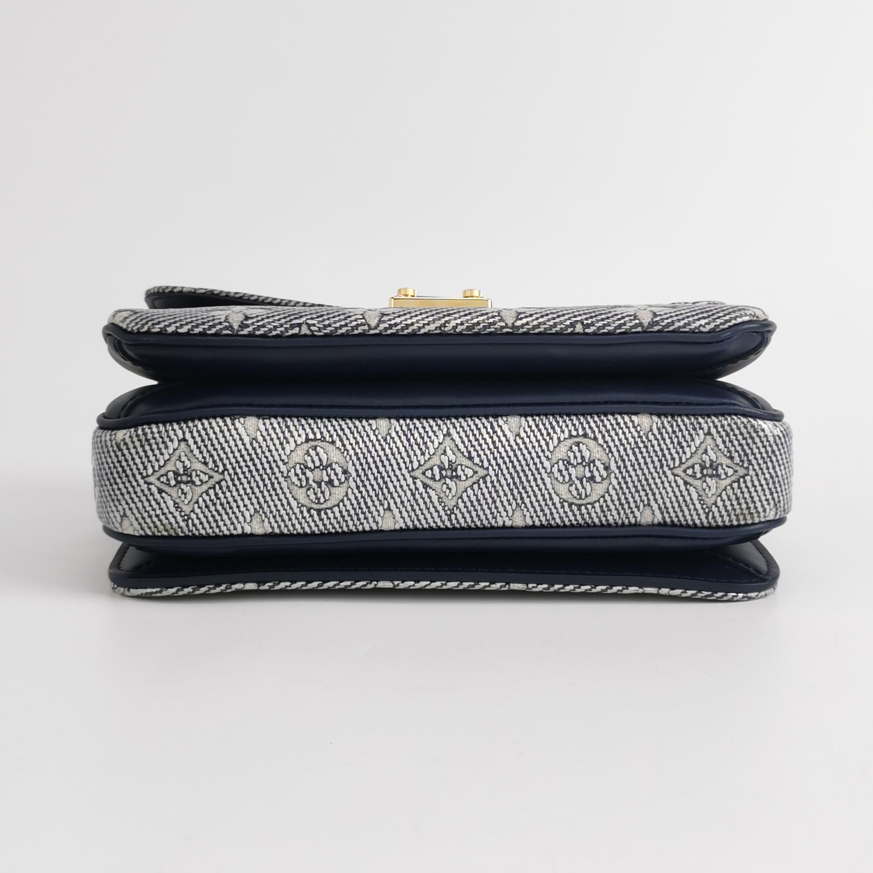 Pochette Metis East West Canvas