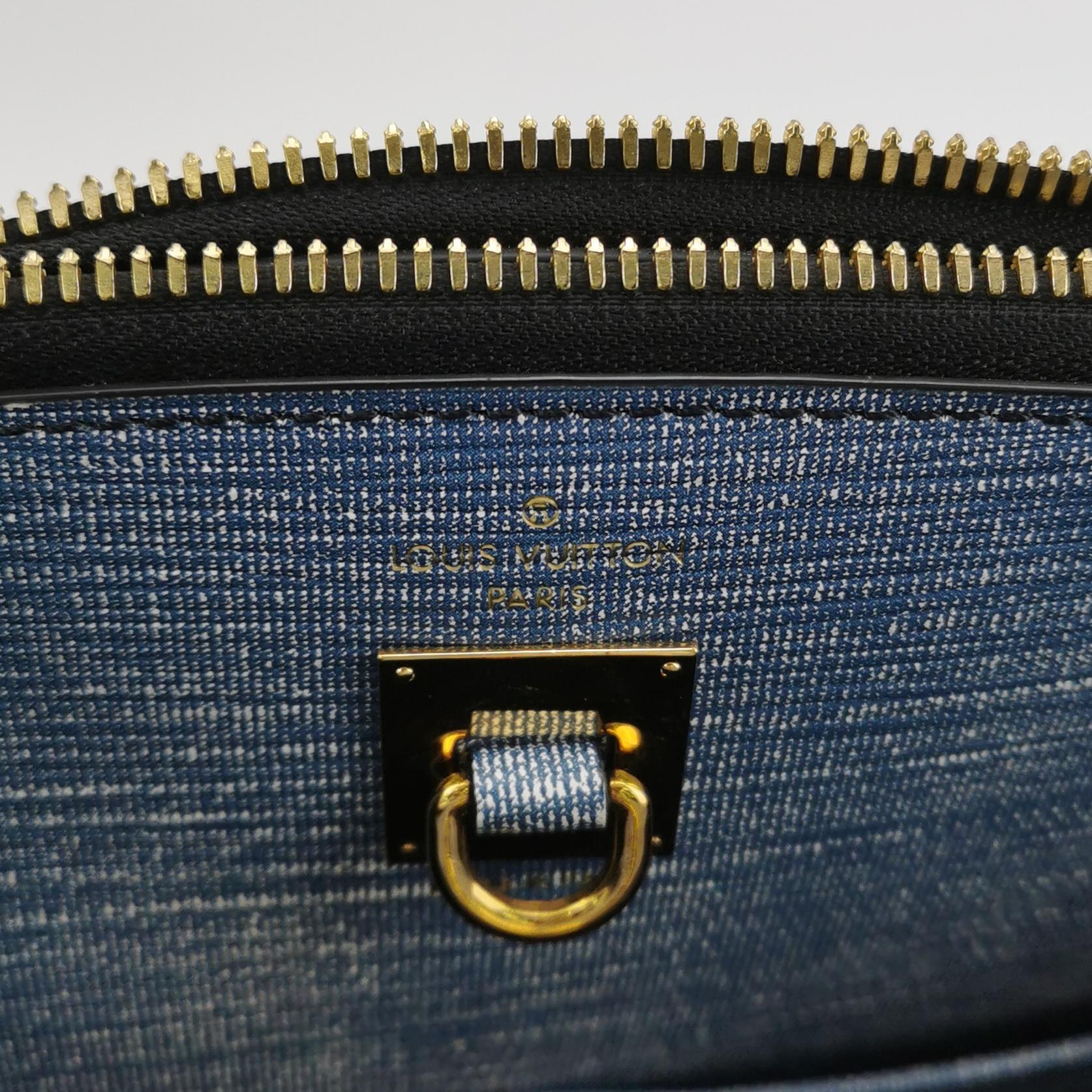 City Steamer Medium Gold