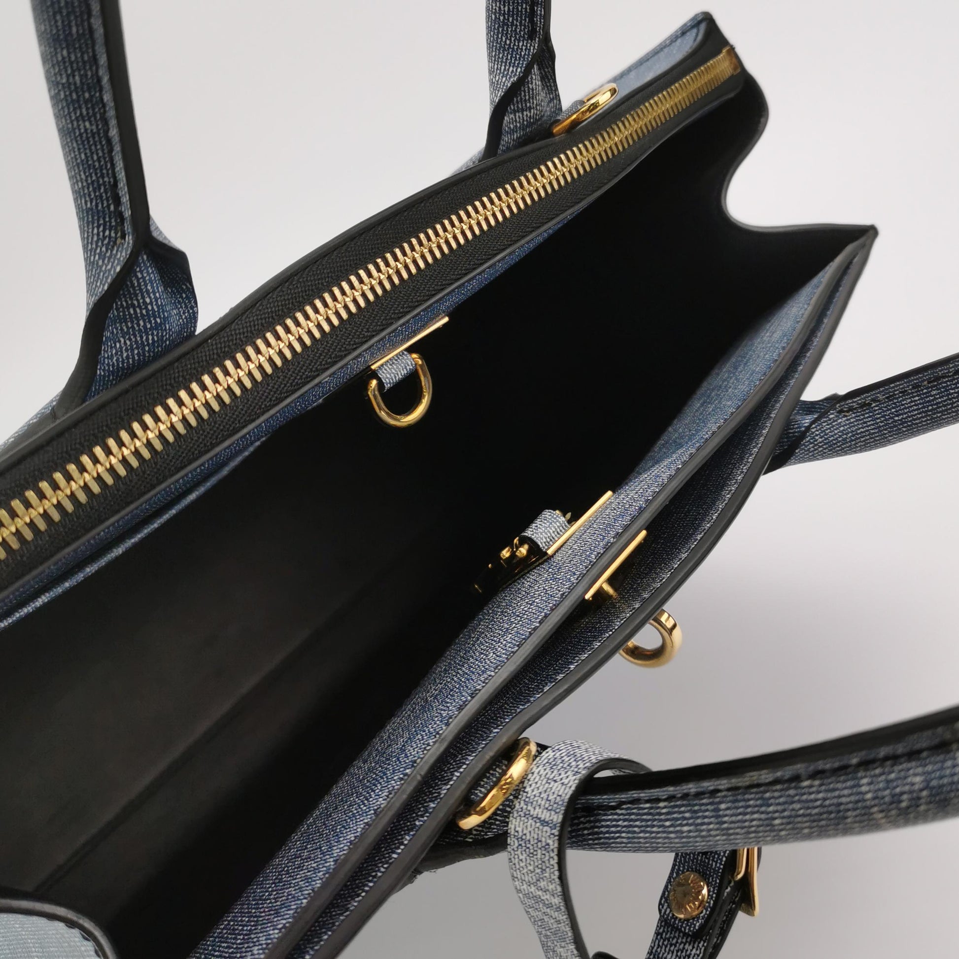 City Steamer Medium Gold