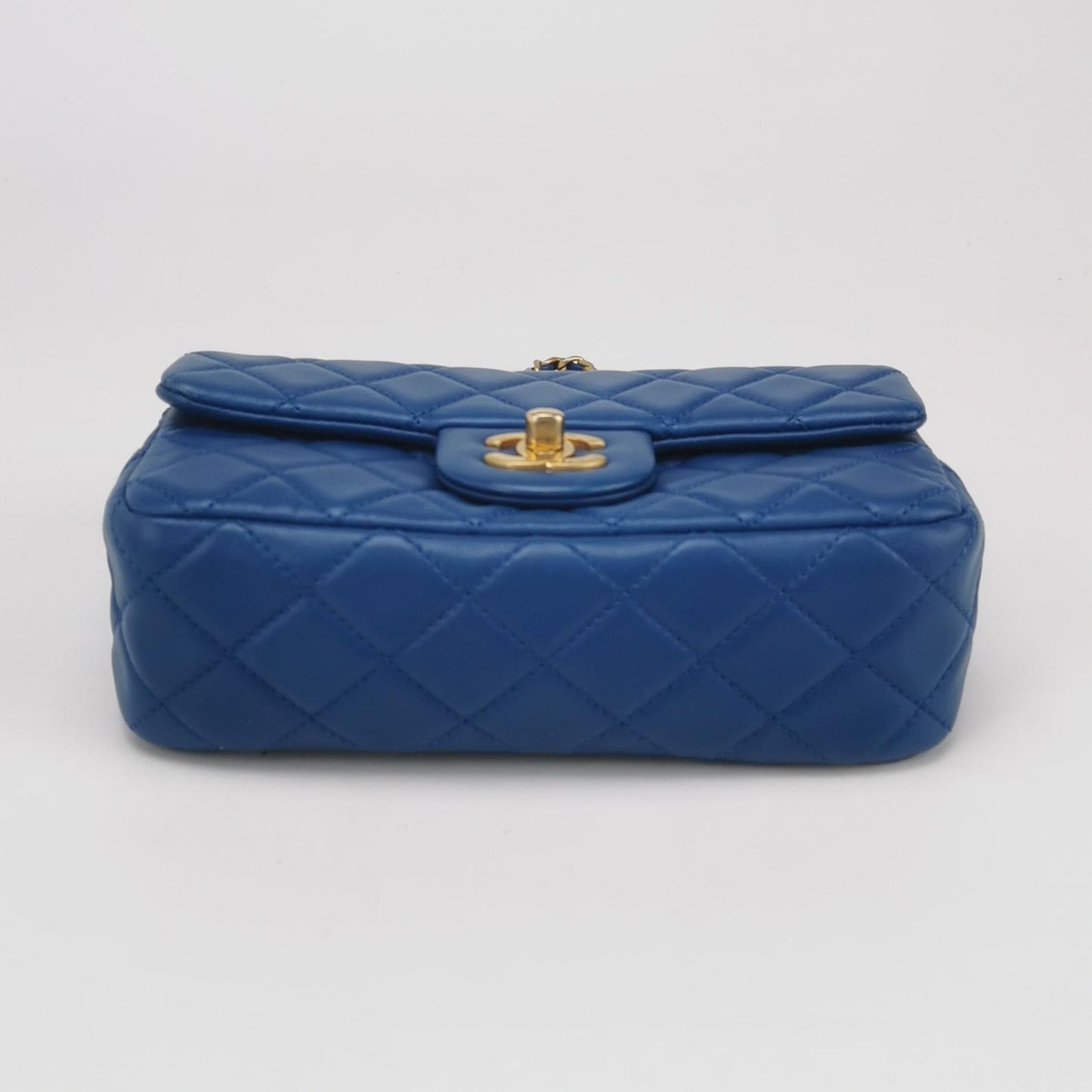 Classic Flap Seasonal limited Edition Mini Lambskin CC turn-lock