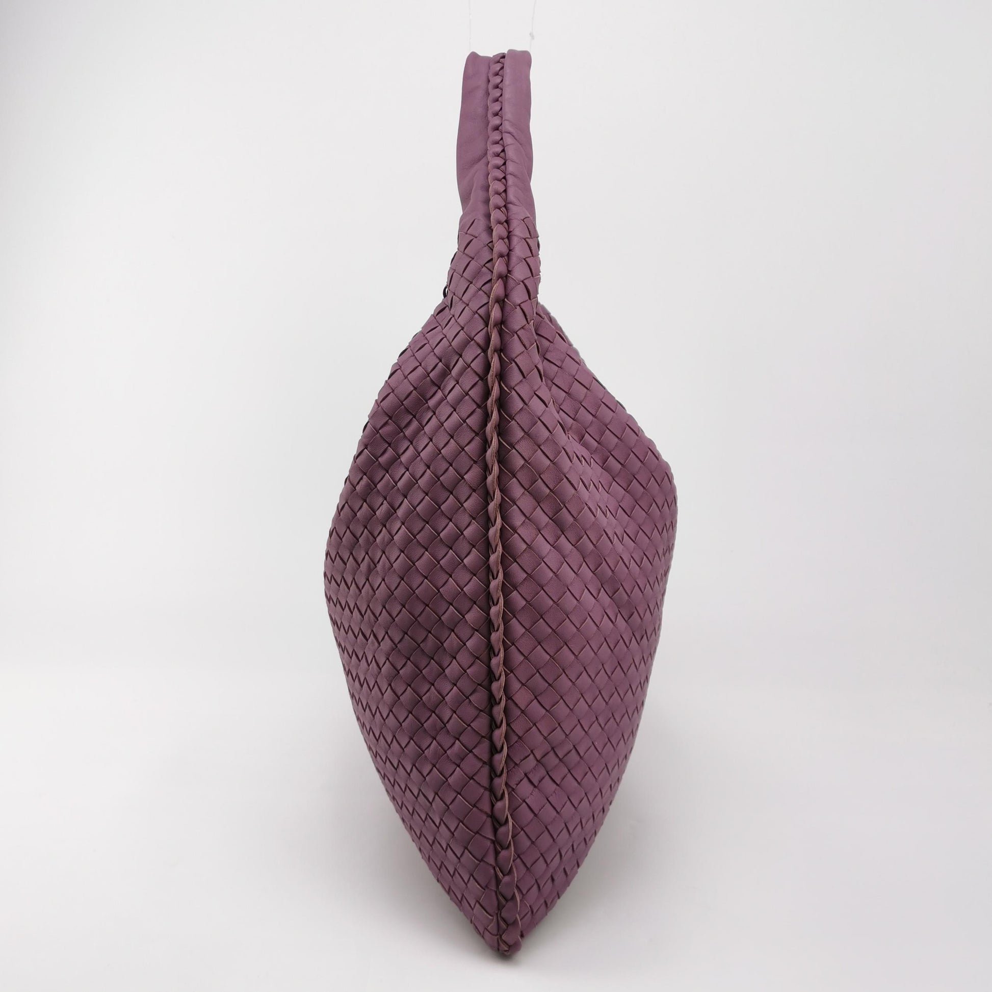 Veneta Large Lambskin Intrecciato