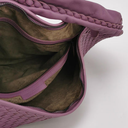 Veneta Large Lambskin Intrecciato