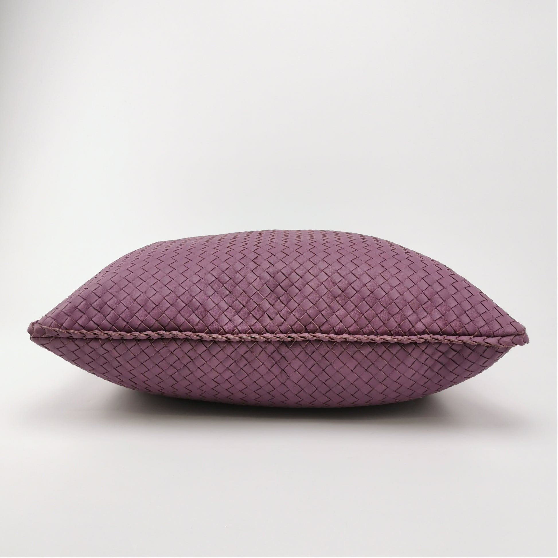 Veneta Large Lambskin Intrecciato