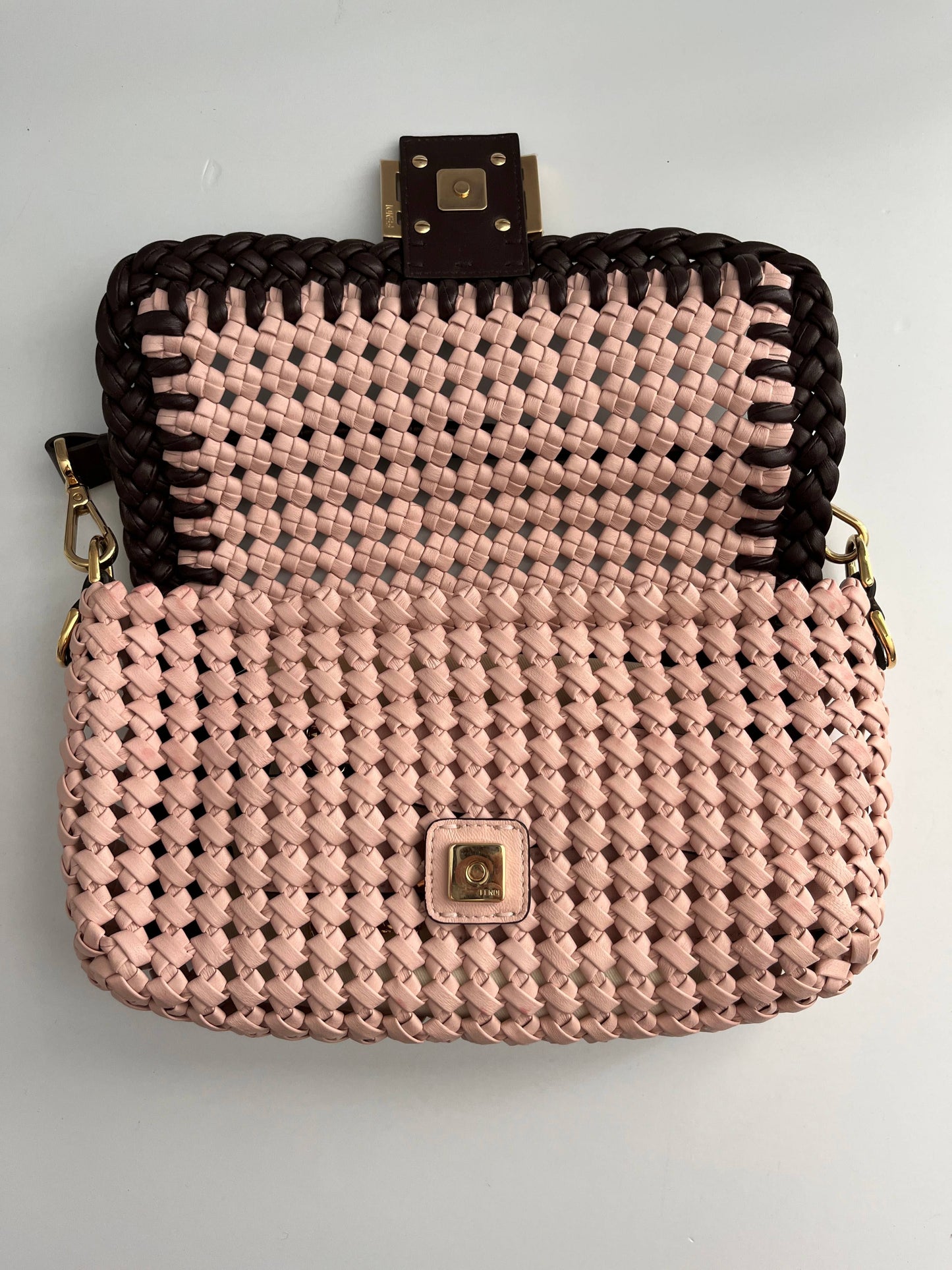 Fendi Baguette pink Leather Interlace shoulder bag