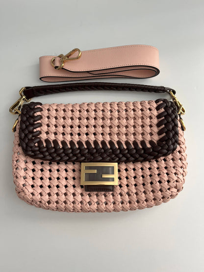 Fendi Baguette pink Leather Interlace shoulder bag