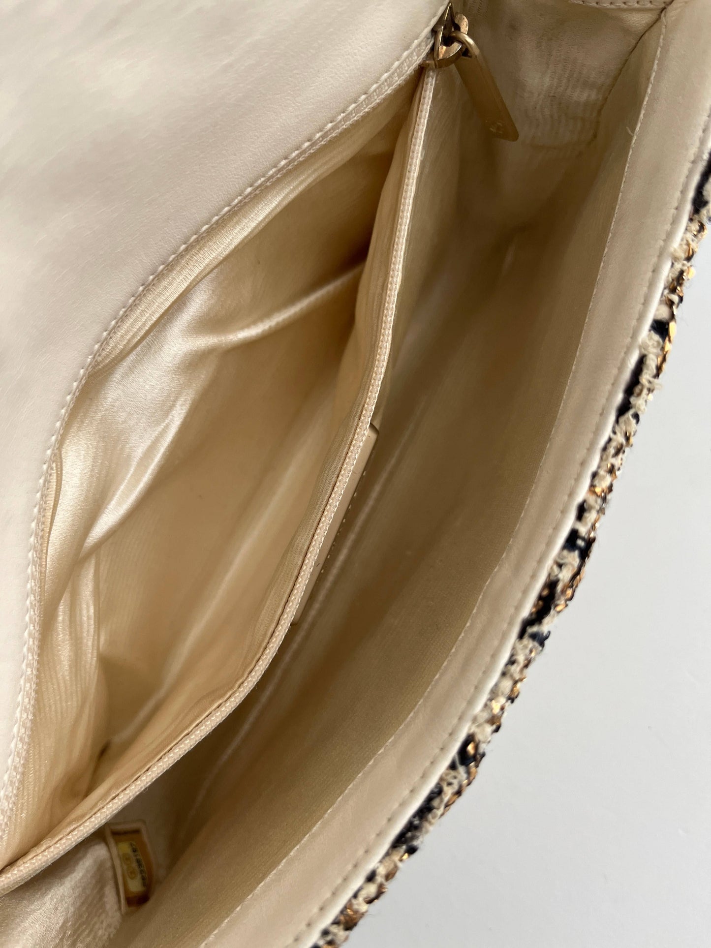 Chanel tweed gold and pearls hardware flap bag