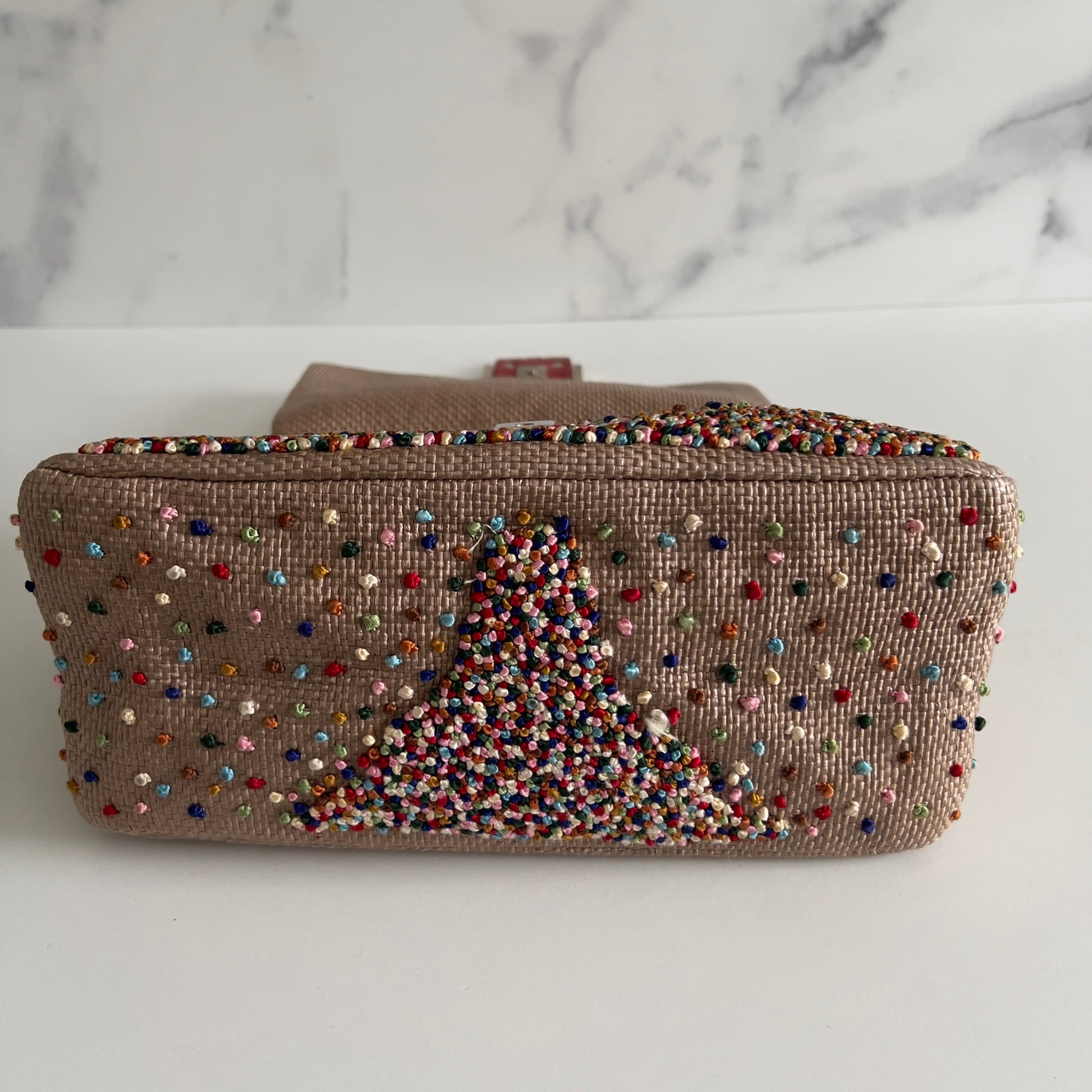 Fendi Selleria raffia floral embroidered mamma baguette.