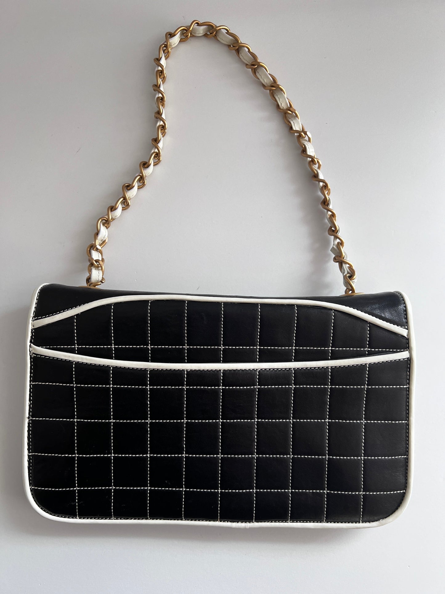 Chanel 2.55 reissue bag from 2000