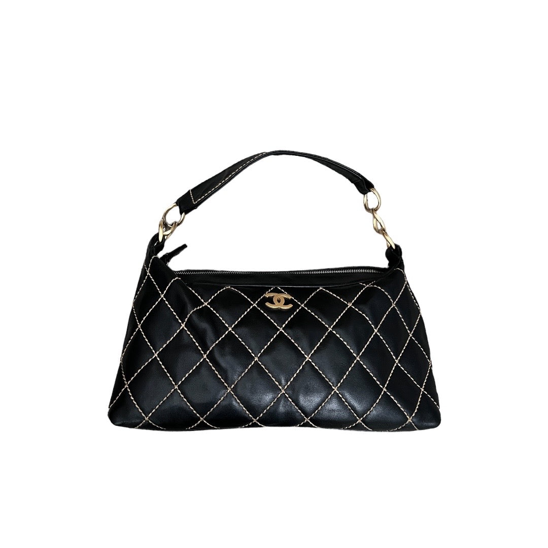 Chanel Vintage Chanel CC Surpique tote