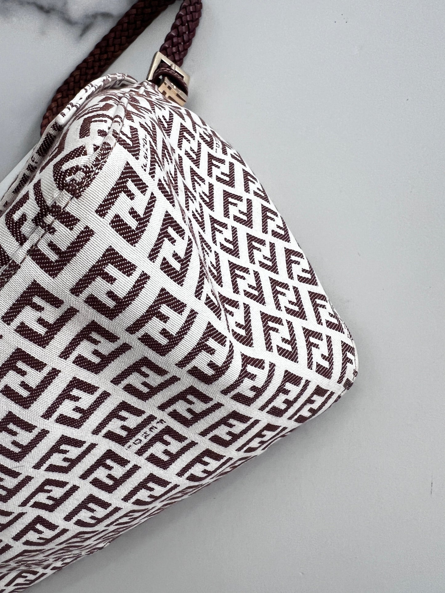 Fendi Bigger mamma baguette