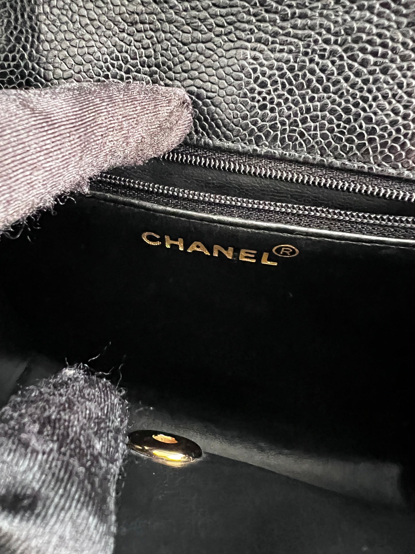 Pre-Owned Chanel Vintage 24K gold black caviar cross body mini square flap bag