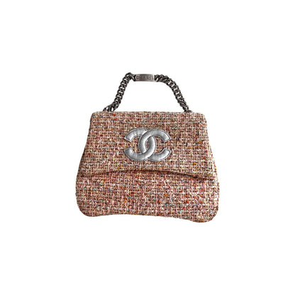 Vintage Chanel tweed hand bag