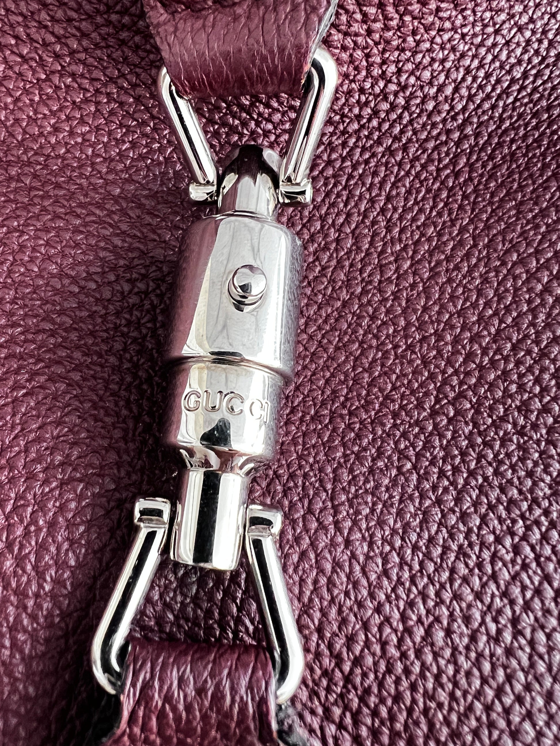 Gucci oxblood grain leather Jackie Hobo bag medium size