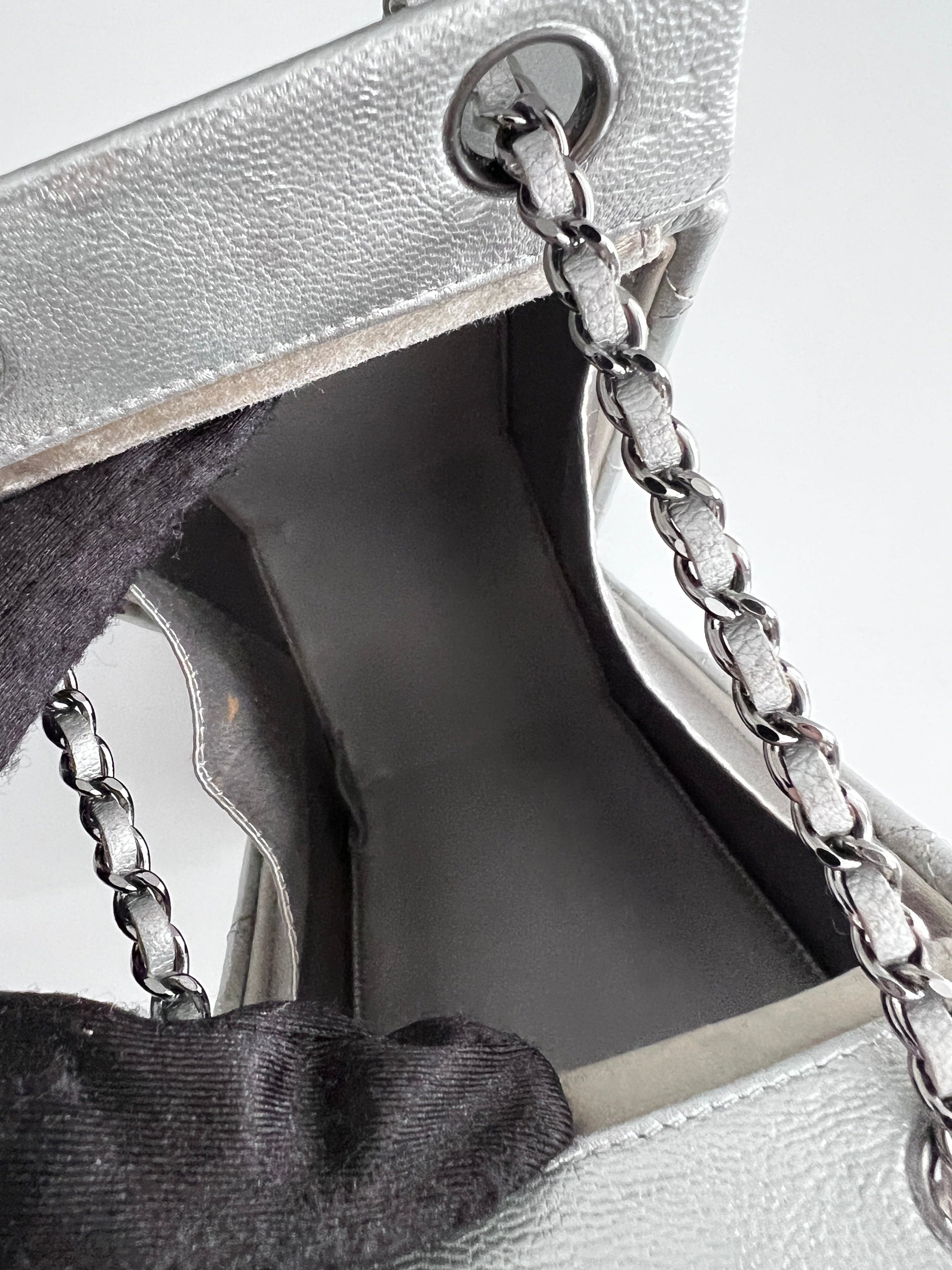 Chanel Supermarket Lait de Coco Minaudiere