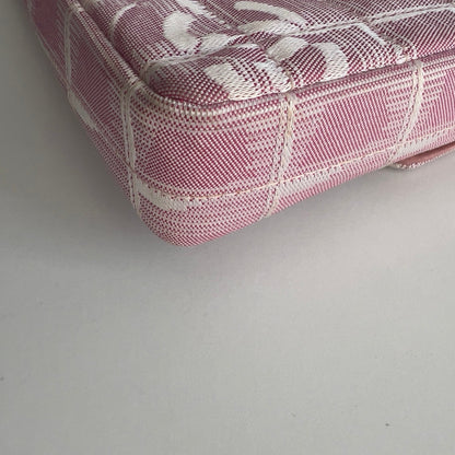 Vintage Chanel Pink Travel Ligne E/W Flap bag
