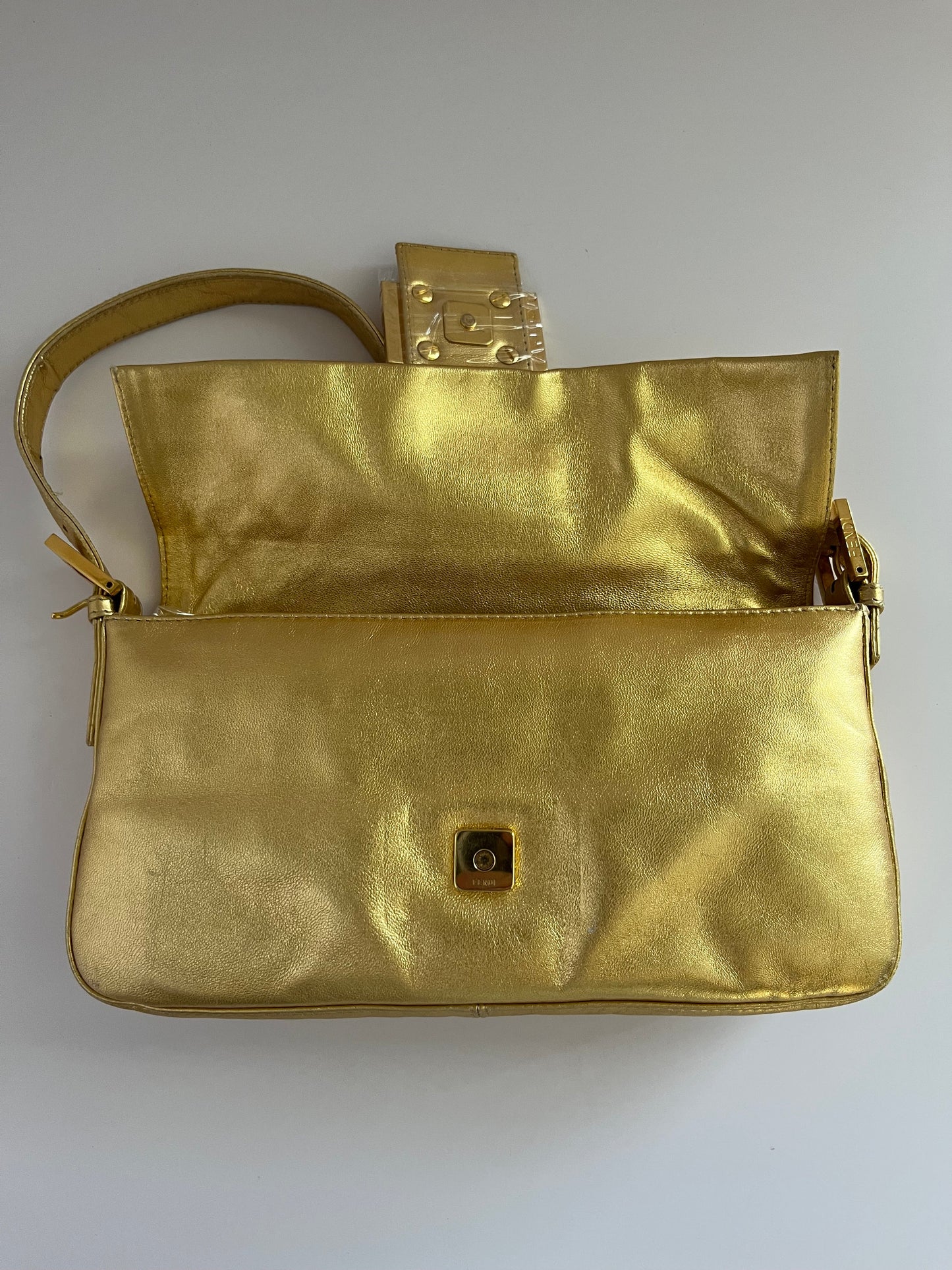 Fendi baguette vintage gold leather shoulder bag