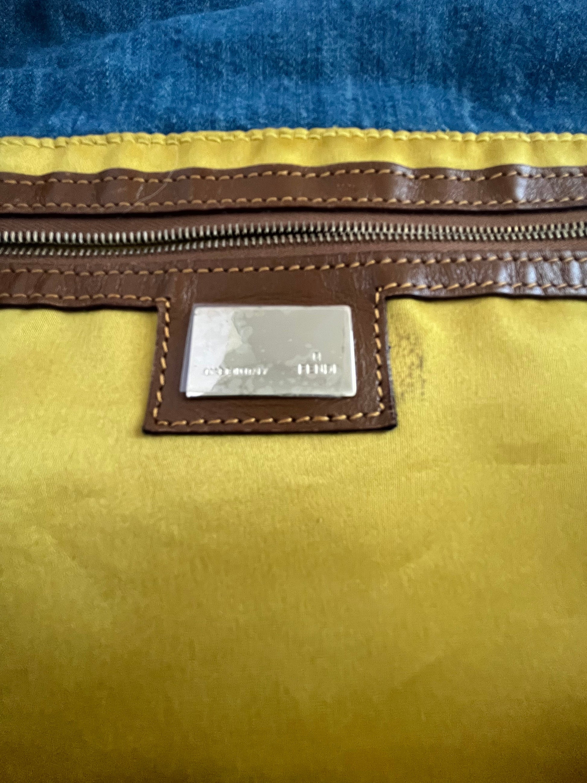 Fendi baguette denim big size shoulder bag