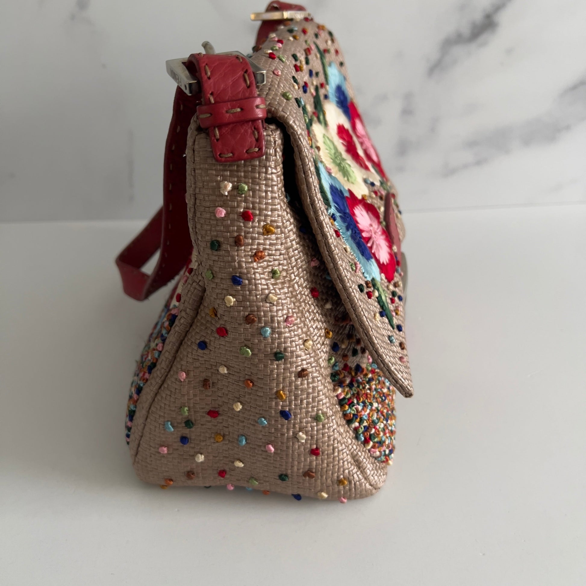 Fendi Selleria raffia floral embroidered mamma baguette.