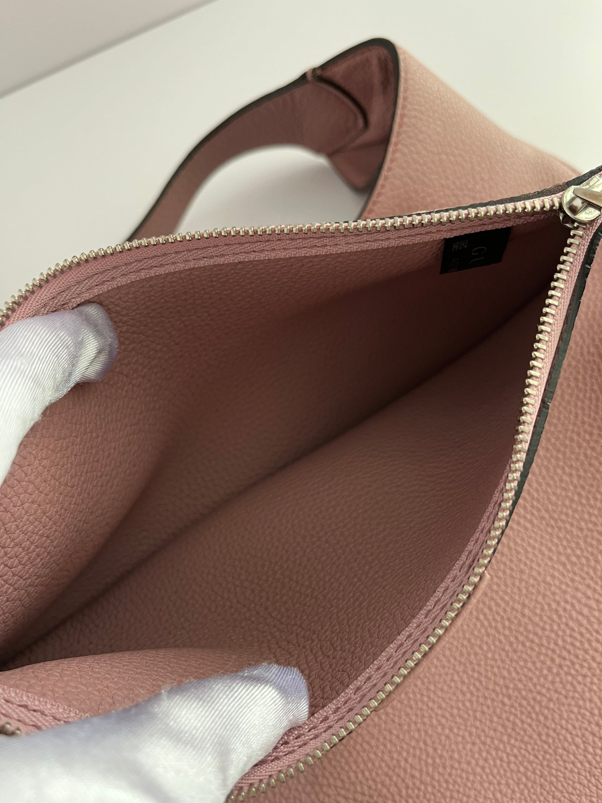 Gucci soft Jackie Hobo big size pink