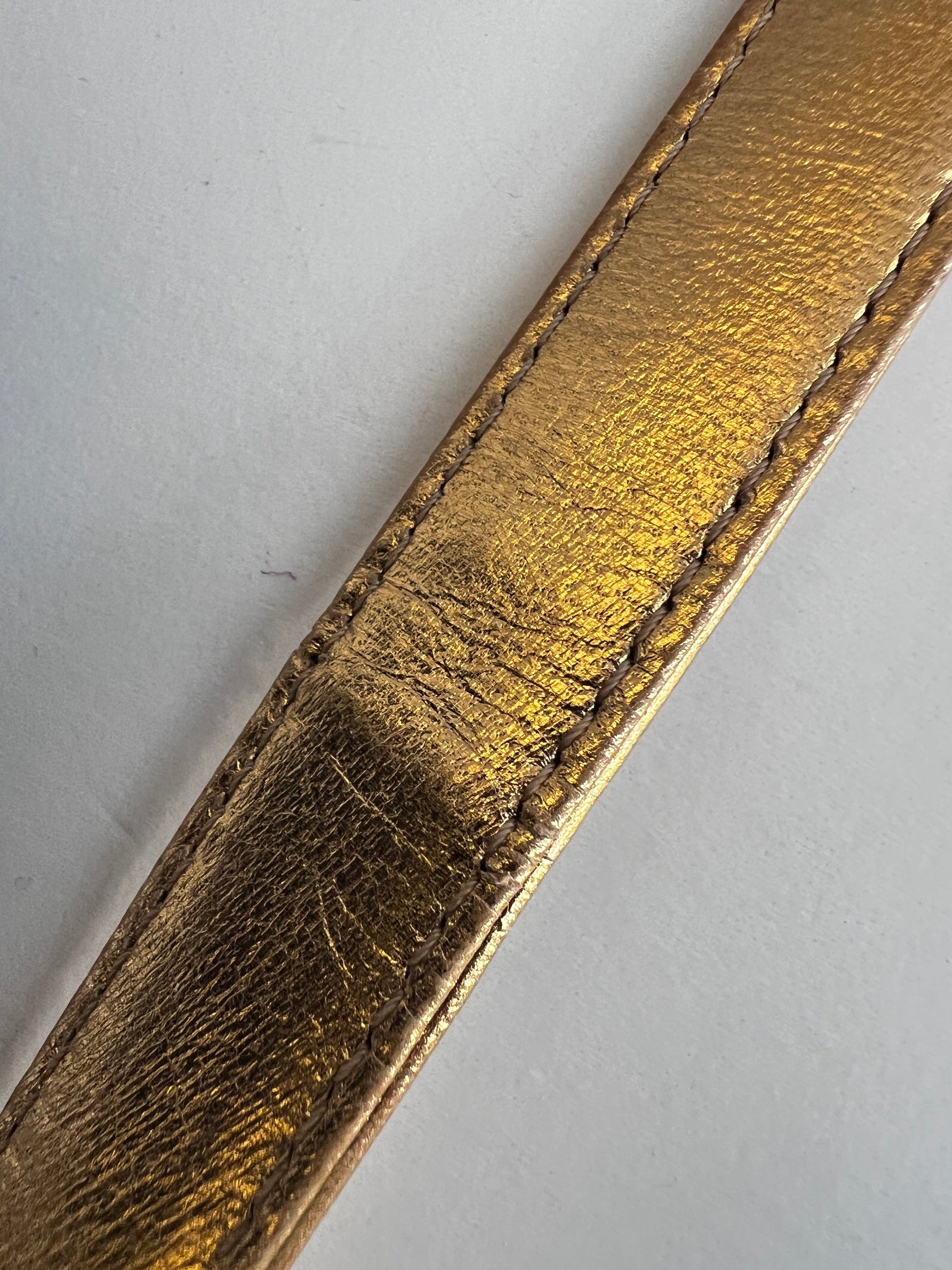 Classic vintage Fendi gold baguette