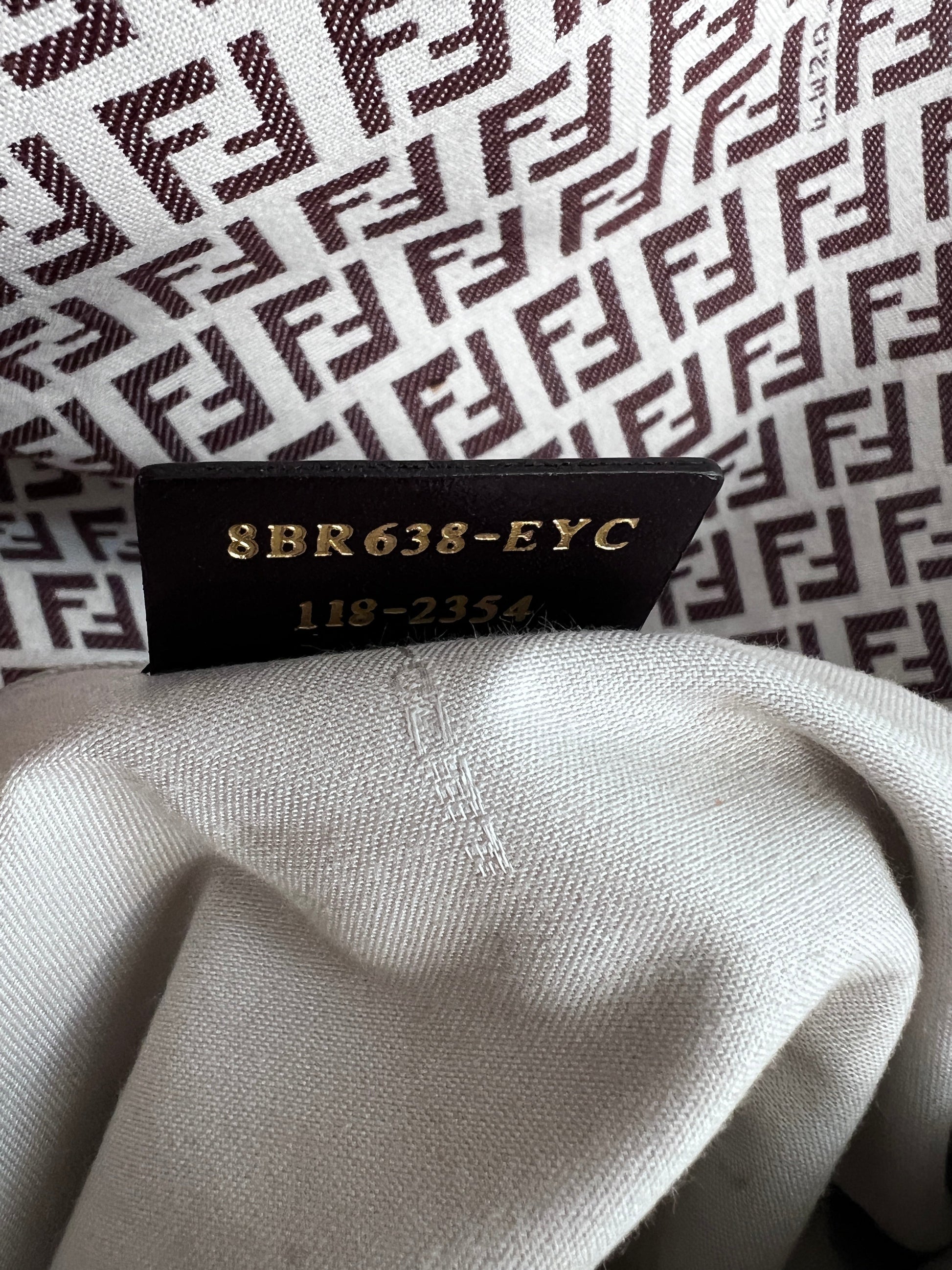 Fendi Bigger mamma baguette