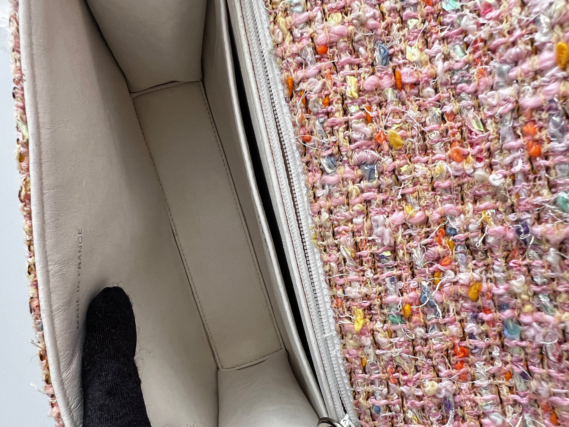 Vintage Chanel tweed hand bag