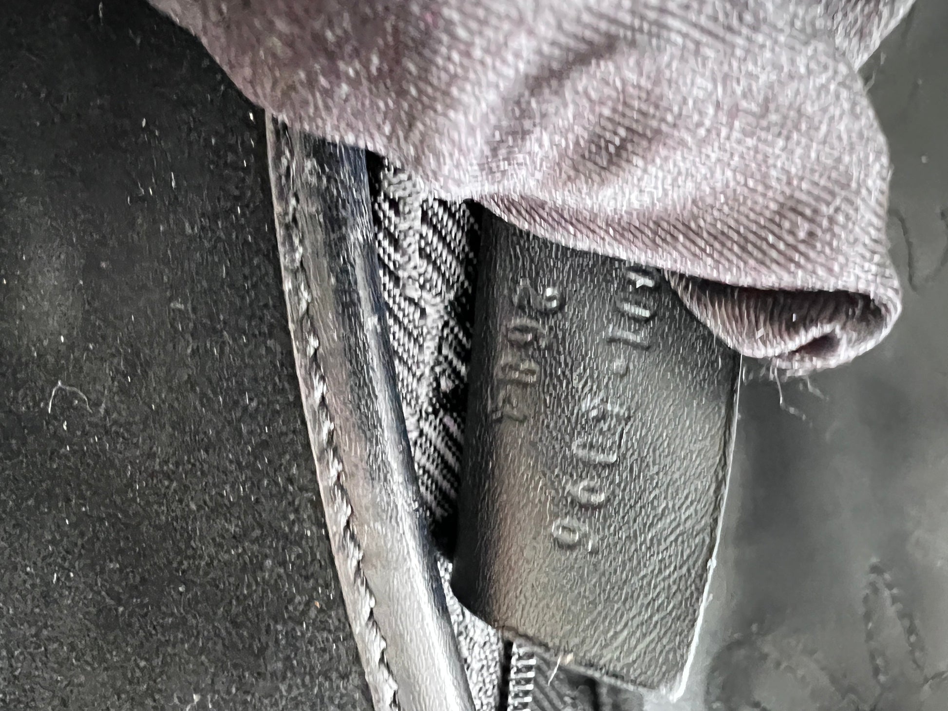 Vintage Gucci floral embroidered bag