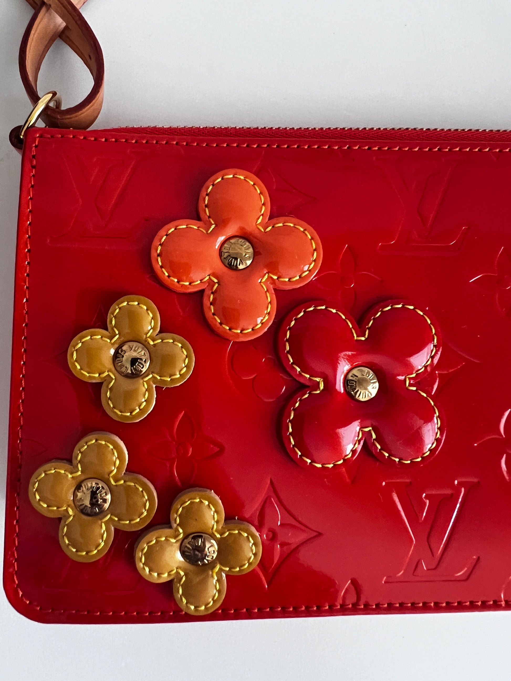 NWOT! Louis Vuitton Orange Sunset Monogram Vernis Lexington Fleurs Pochette Bag