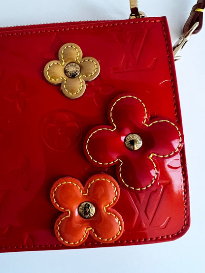 NWOT! Louis Vuitton Orange Sunset Monogram Vernis Lexington Fleurs Pochette Bag