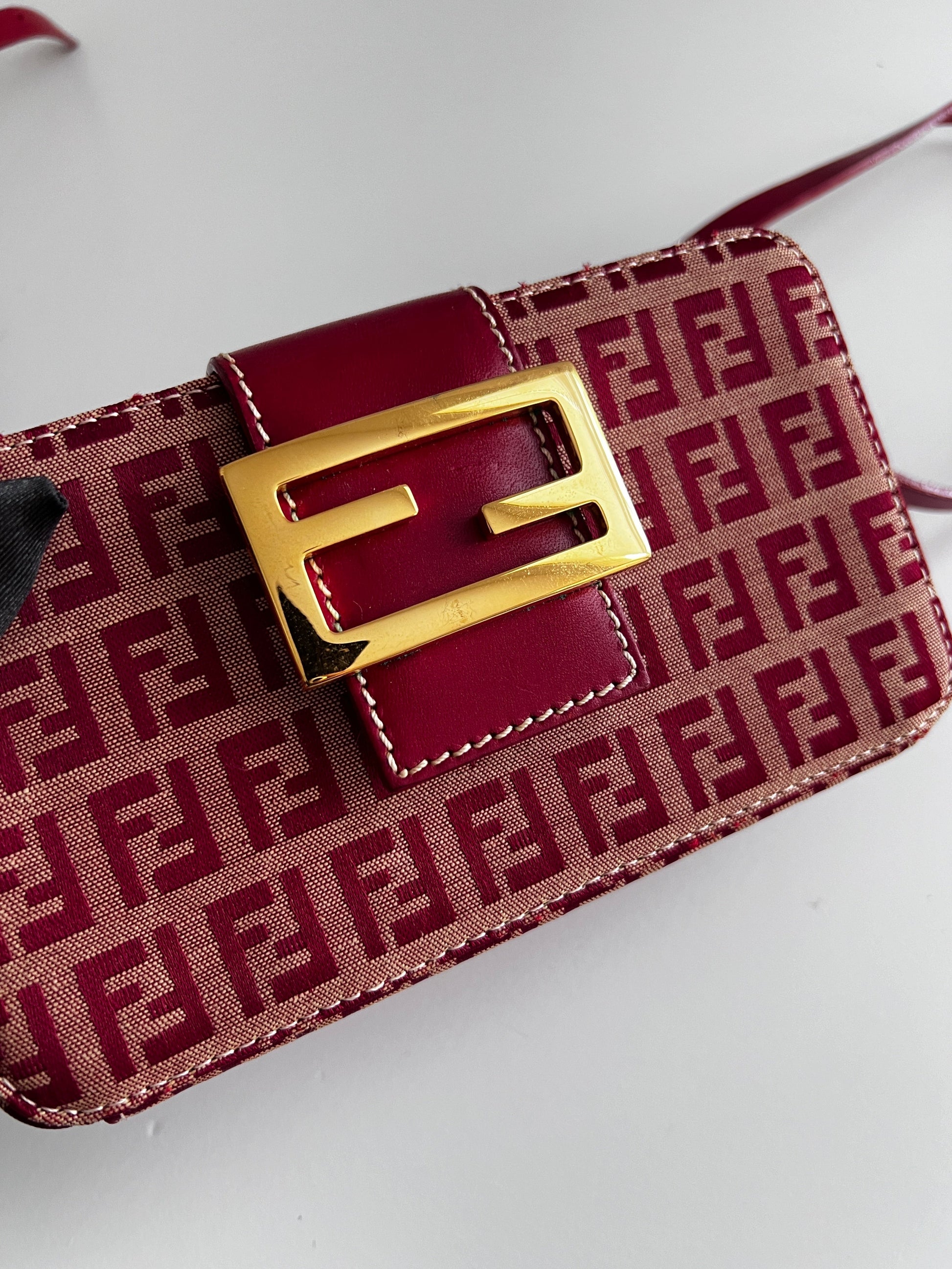Fendi Vintage zucchino red box crossbody bag