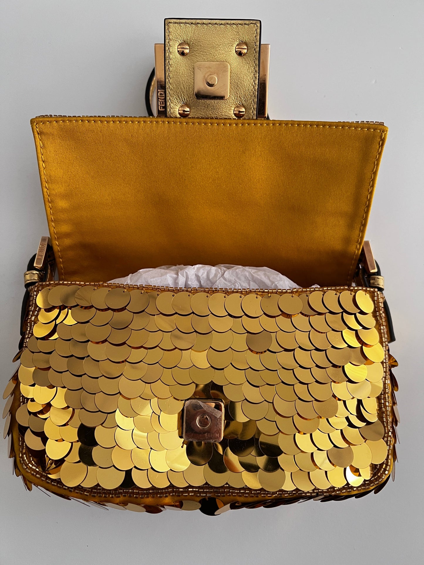 Pre-Owned Fendi mini gold paillets baguette