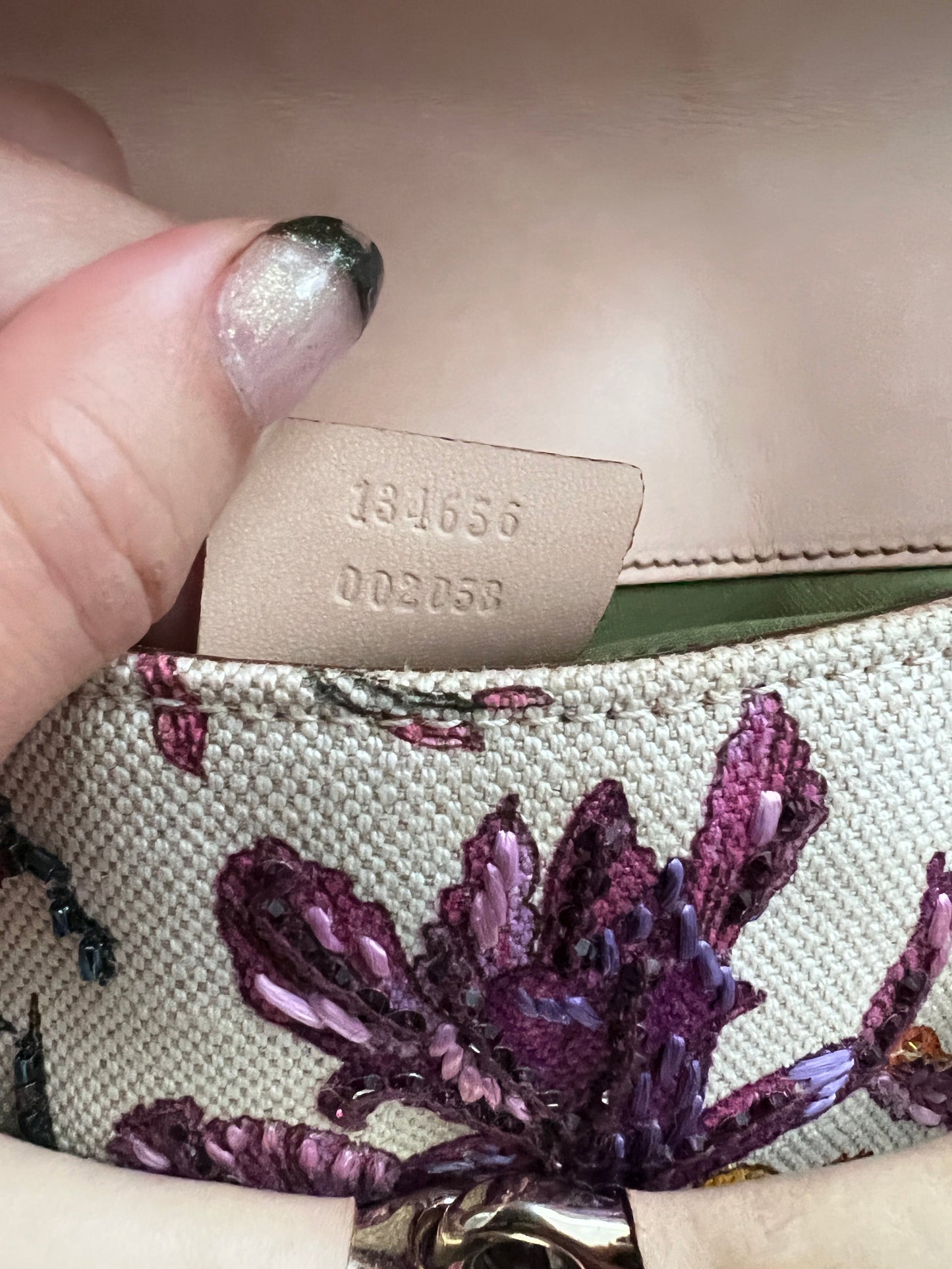 Gucci beaded floral horsebit chain