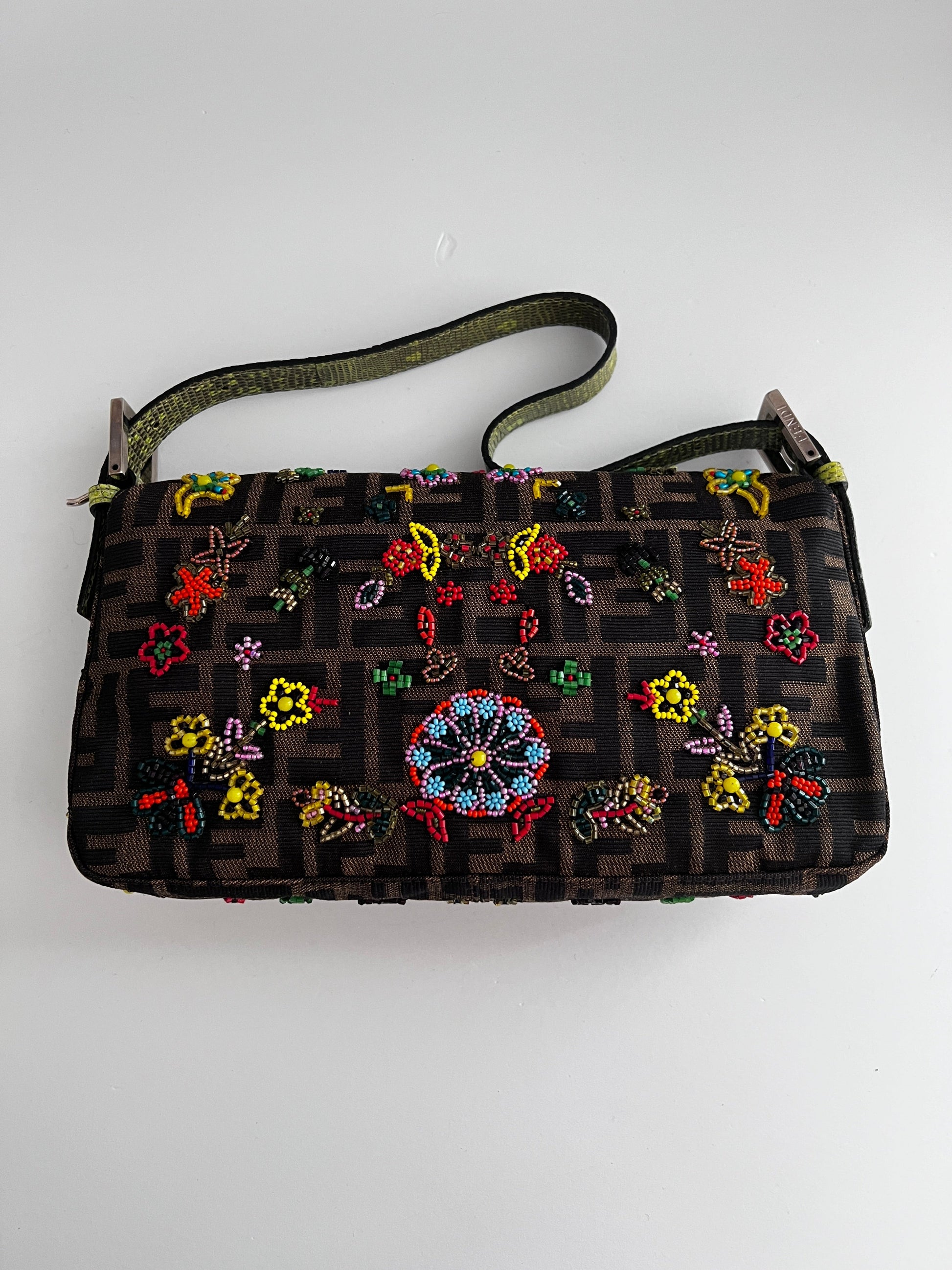Pre-Owned Fendi floral beaded zucca baguette